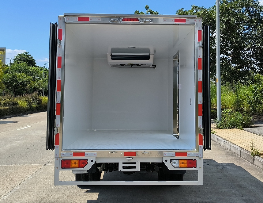 智跃牌LPL5030XLCHUB冷藏车公告图片