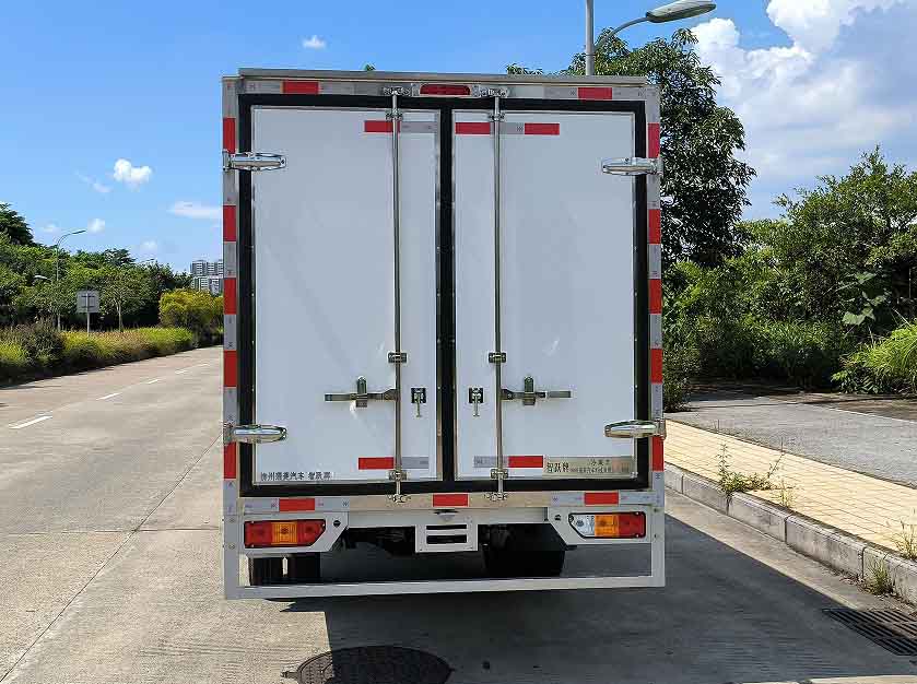 智跃牌LPL5030XLCHUB冷藏车公告图片