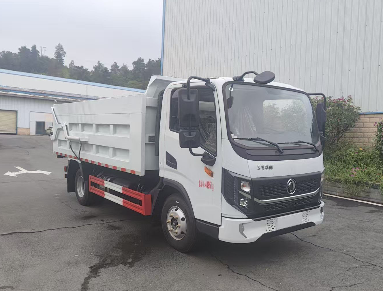 赛家牌WHR5040ZXLDF1厢式垃圾车公告图片