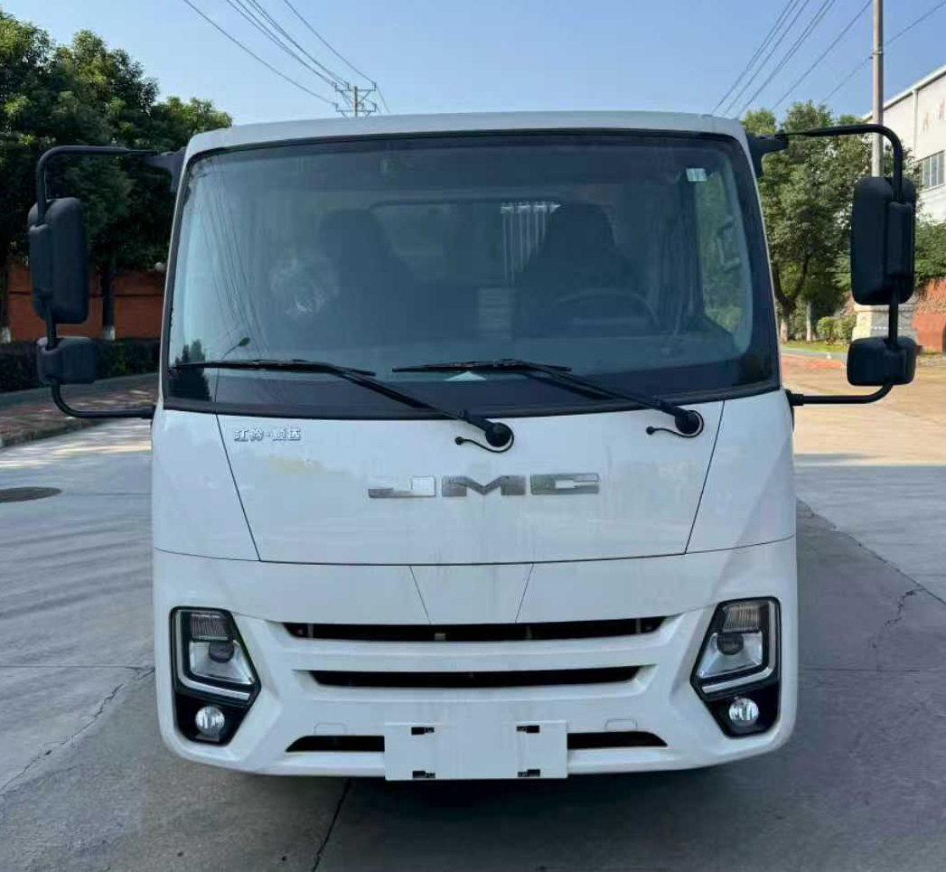 昱曦牌CHN5041ZYSJX6WL压缩式垃圾车公告图片