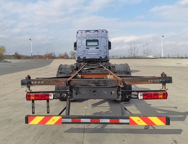 福田牌BJ5186ZKX-10车厢可卸式汽车公告图片