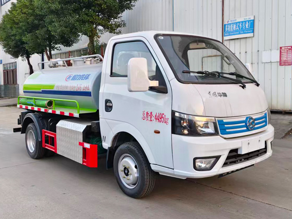 程力威牌CLW5040GXEBEVCDP纯电动吸粪车公告图片