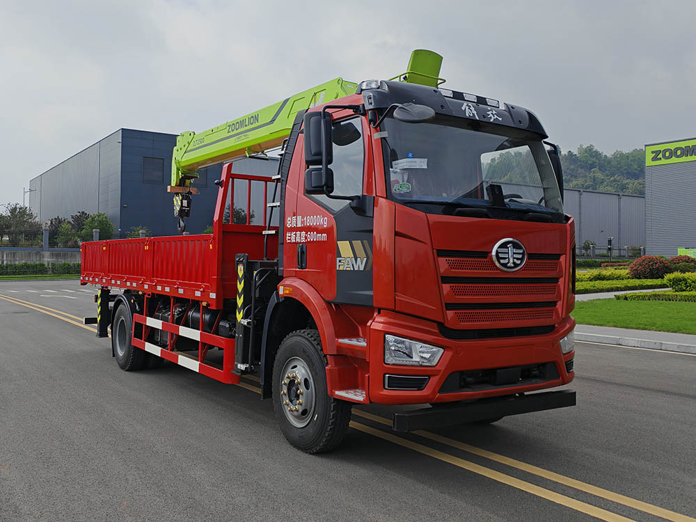 ZLM5180JSQCA型随车起重运输车图片