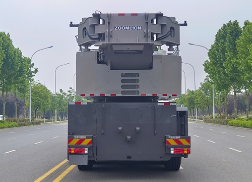 中联牌ZLJ5552JQZ300VS汽车起重机公告图片