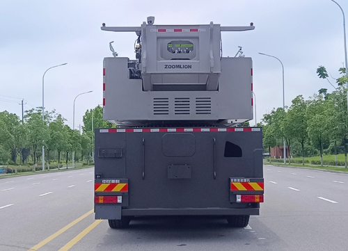 中联牌ZLJ5720JQZ600VS全地面起重机公告图片