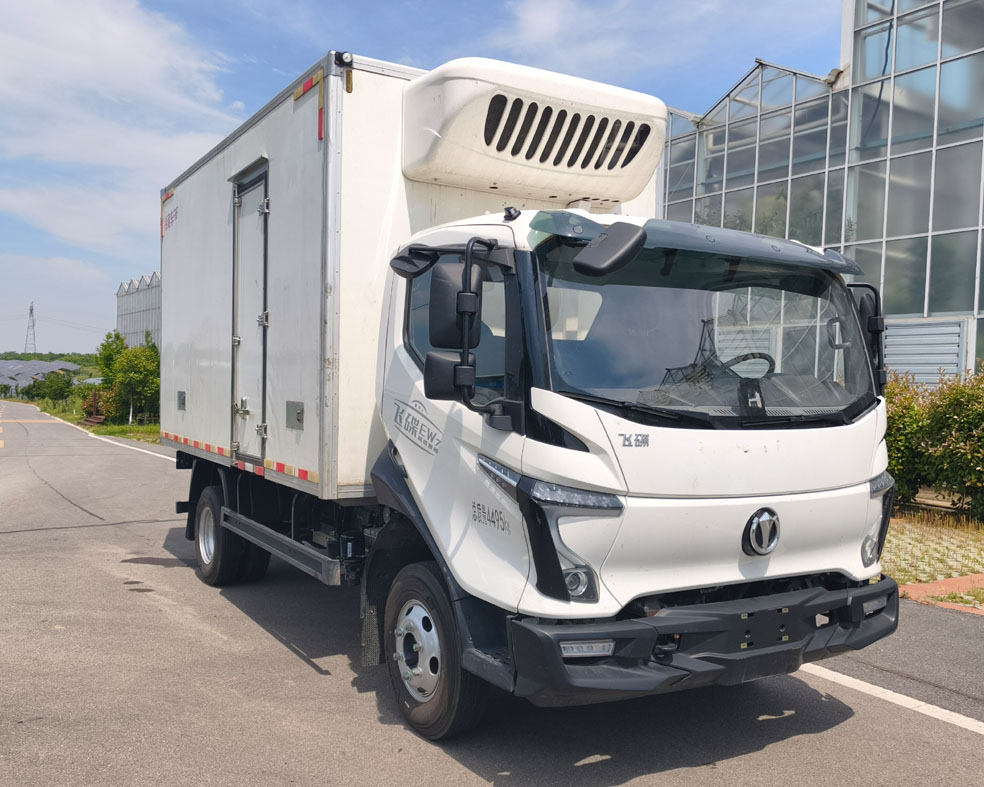 飞碟牌FD5042XLCW78BEV-2纯电动冷藏车