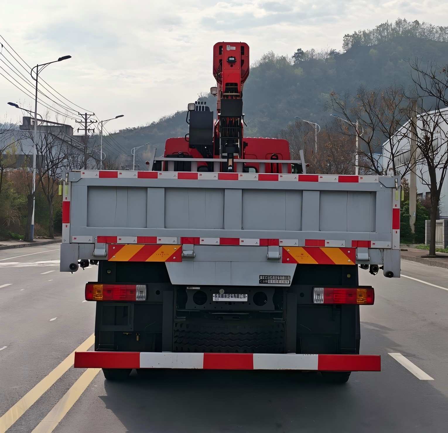 汇合牌HHH5311JSQLZ6随车起重运输车公告图片