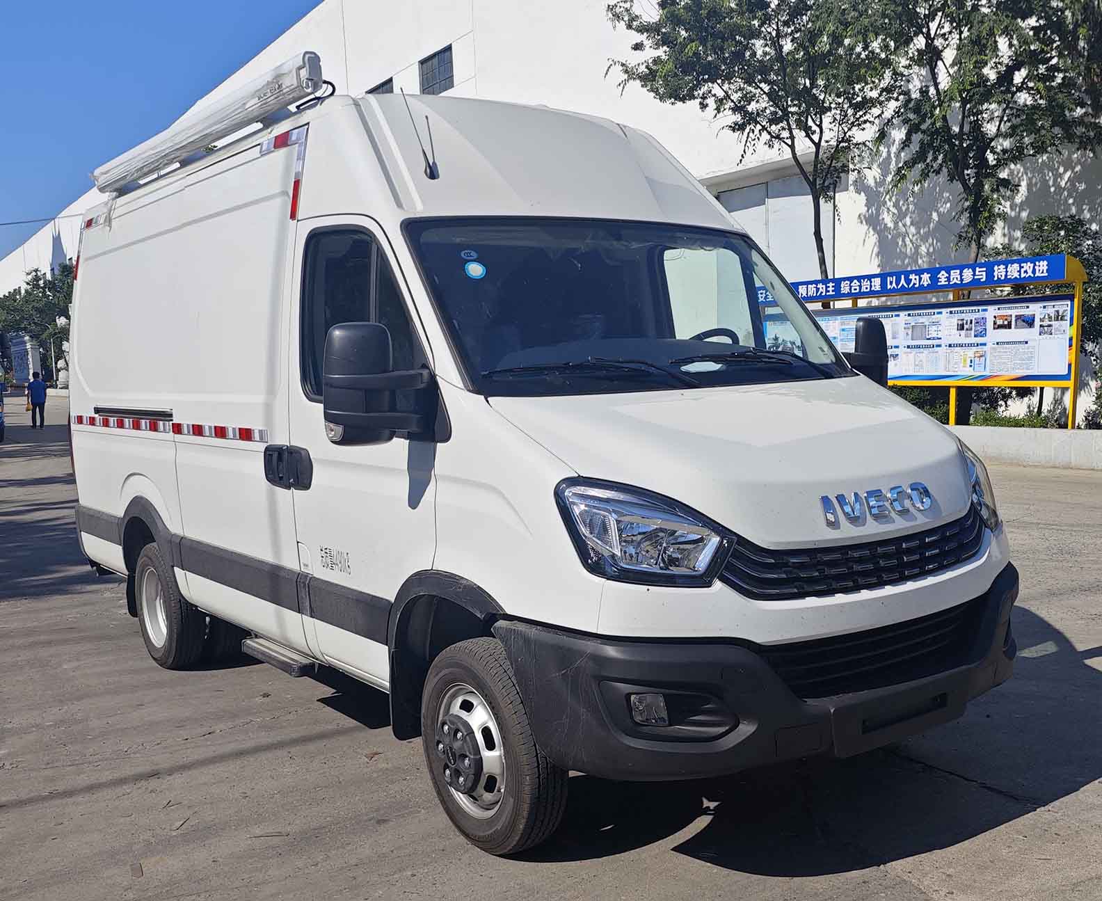 宏运牌HYD5041XYLNJ医疗车