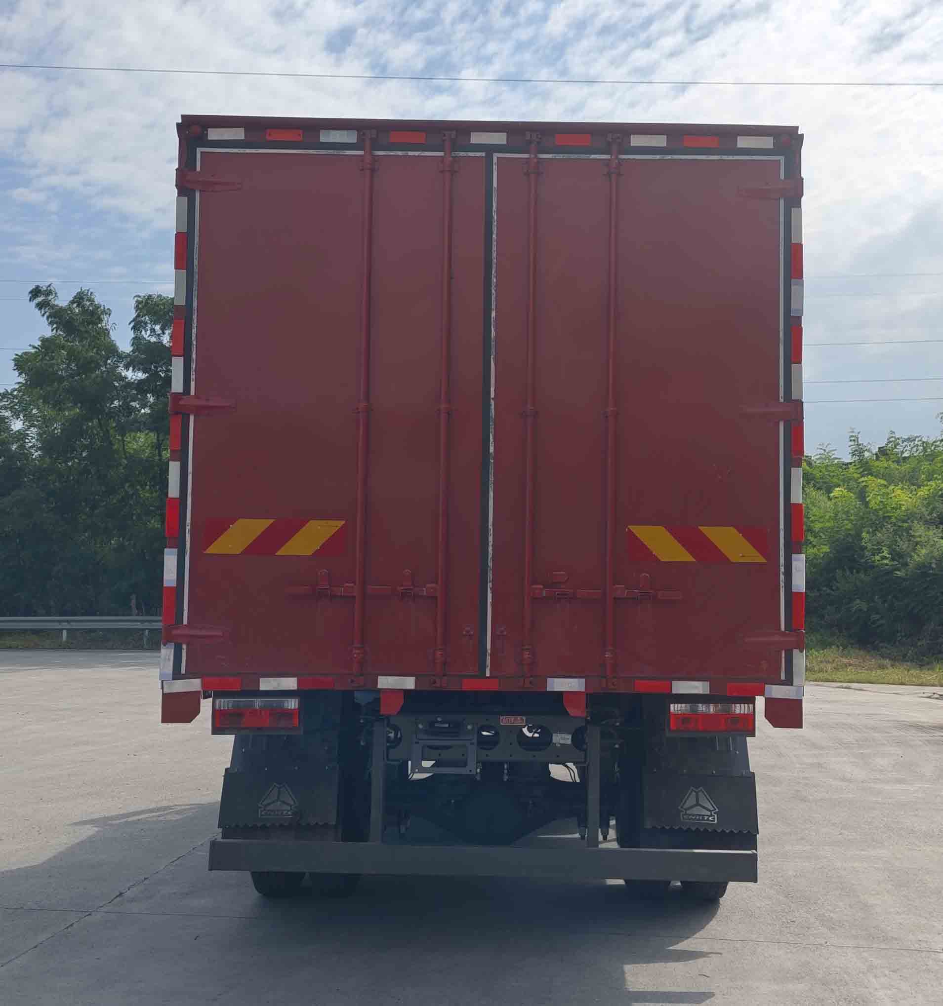 王牌牌CDW5144XXYN421DFHA厢式货车公告图片
