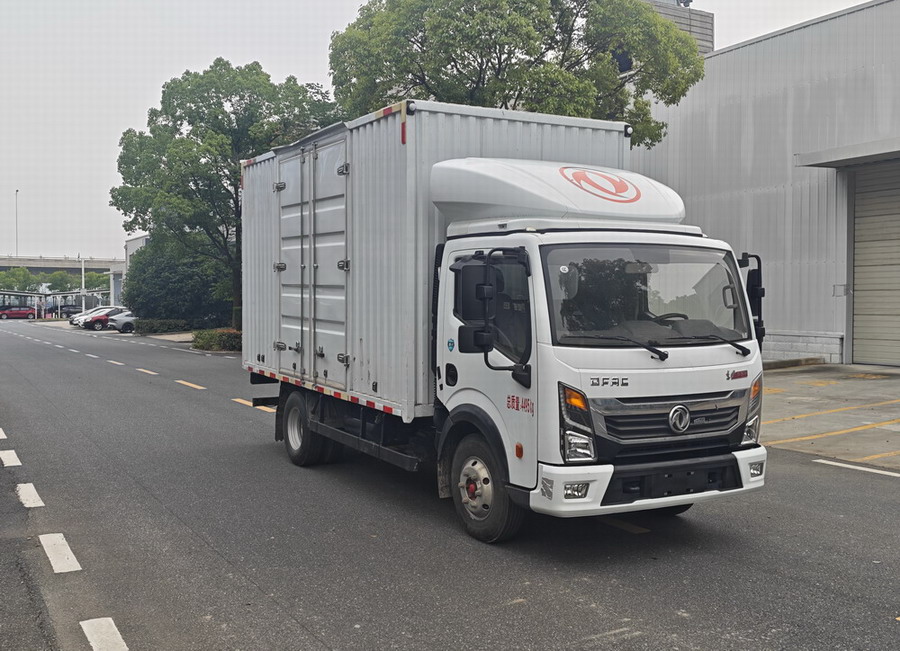 东风牌EQ5040XXY3DDAAC厢式货车