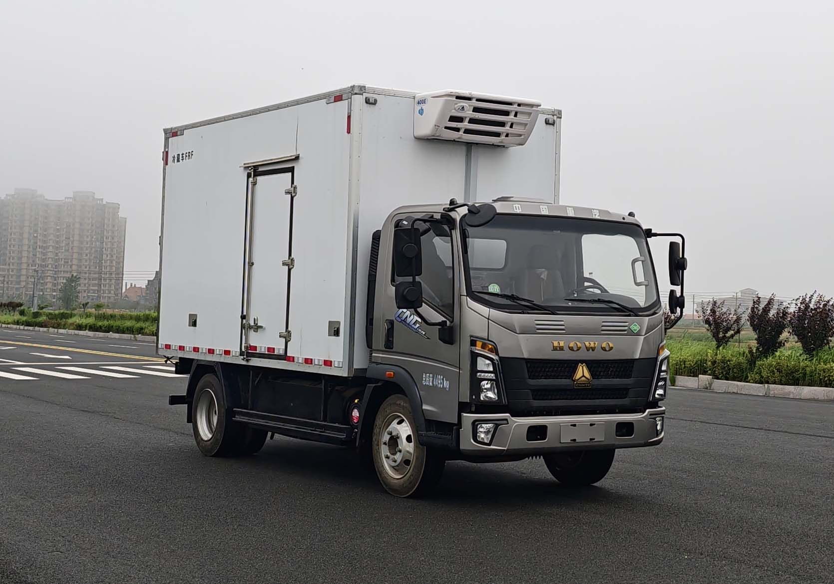 ZZ5047XLCK3515F145CL 豪沃牌冷藏车图片