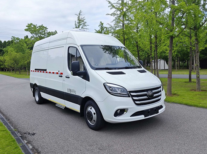 宇通牌ZK5048XYL36医疗车