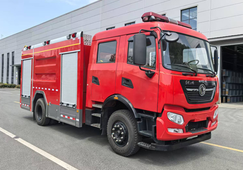 YZZ5171GXFPM80/D6型泡沫消防车图片
