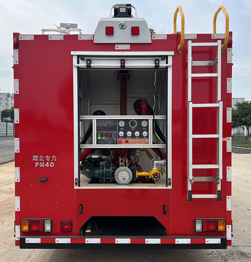 专力牌ZLC5100GXFPM40/Q6泡沫消防车公告图片