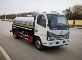 洒水车