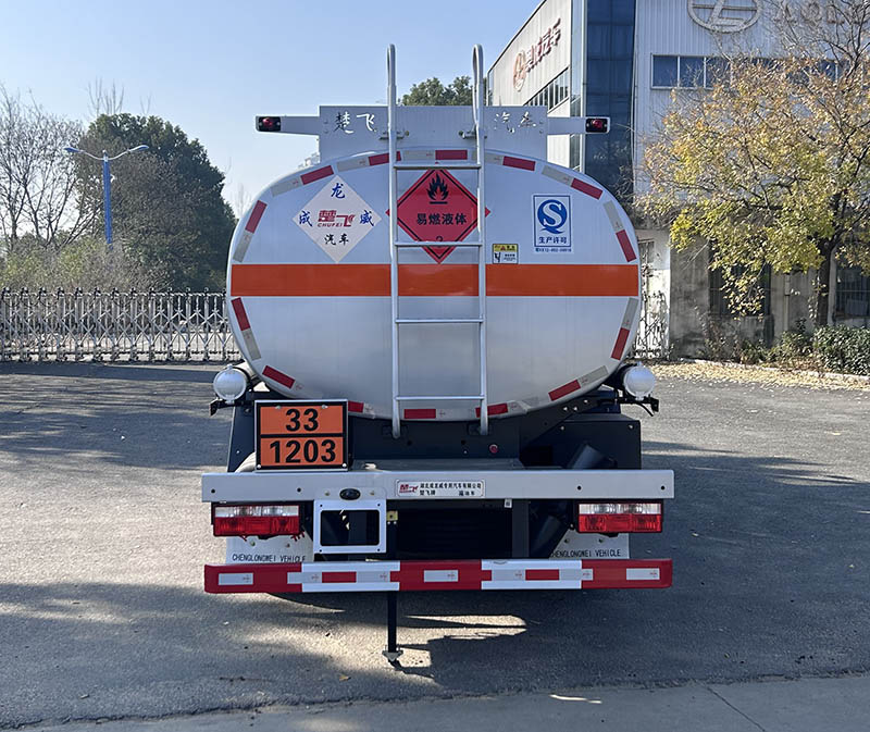楚飛牌CLQ5120GYY6E運(yùn)油車公告圖片