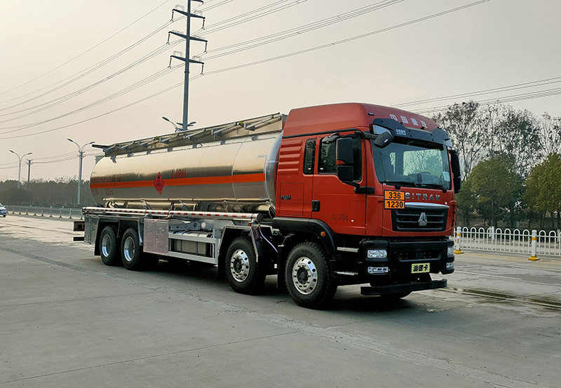 楚飞牌CLQ5321GRY6ZZ易燃液体罐式运输车公告图片