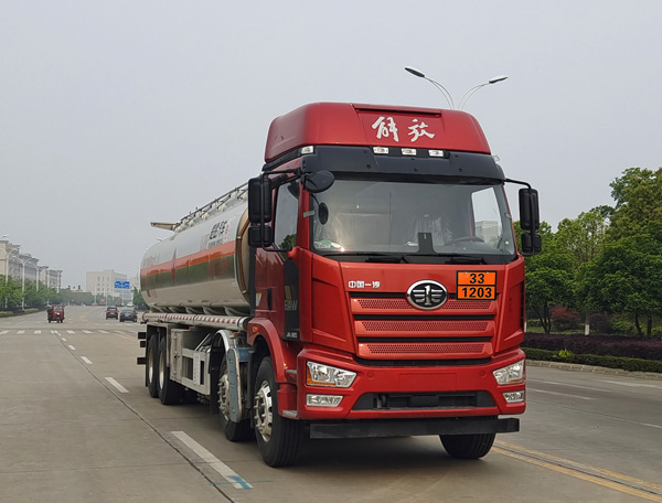 楚胜牌CSC5321GYYLC6铝合金运油车公告图片