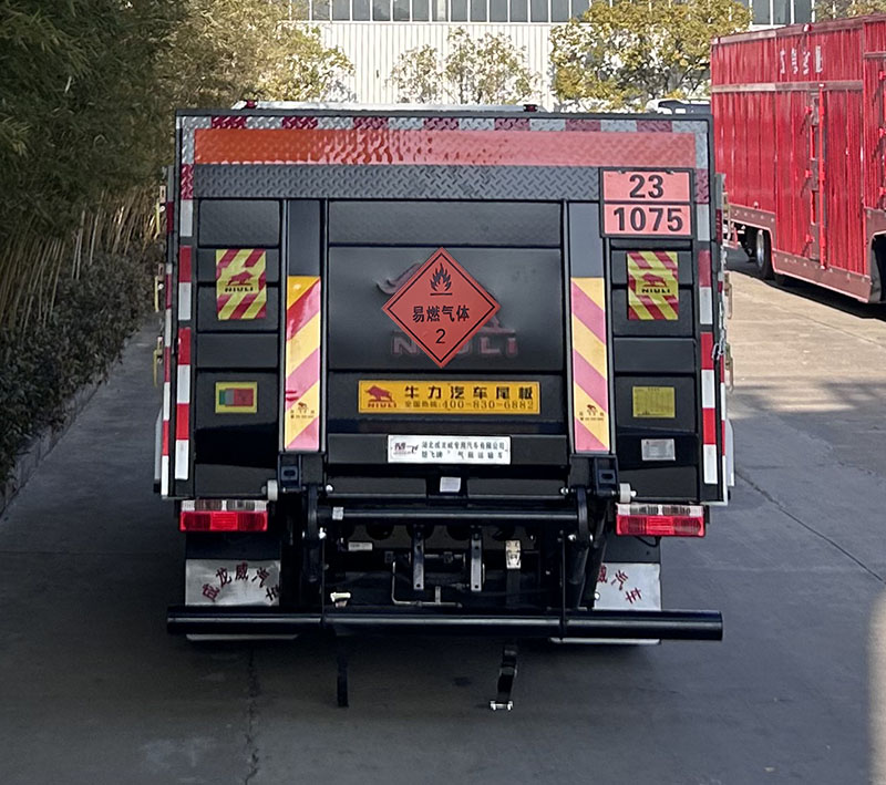 楚飛牌CLQ5120TQP6CA氣瓶運(yùn)輸車公告圖片