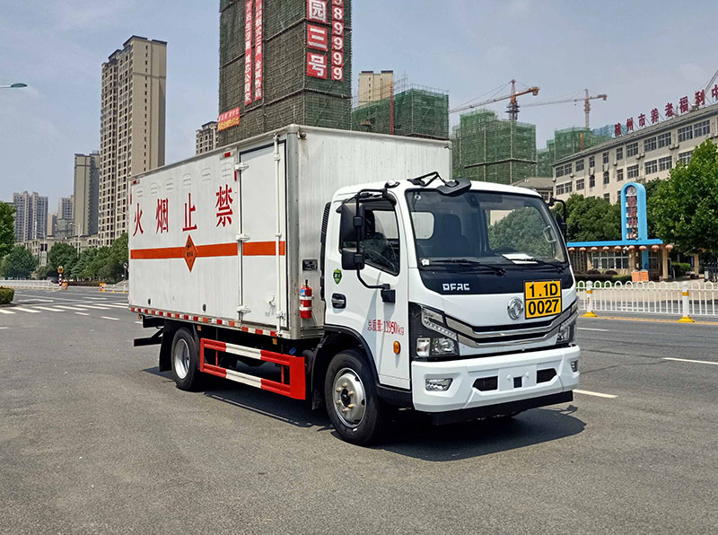 楚飛牌CLQ5122XQY6E爆破器材運輸車公告圖片
