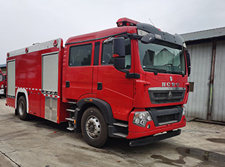 程力威牌CLW5190GXFSG80/HW水罐消防车公告图片