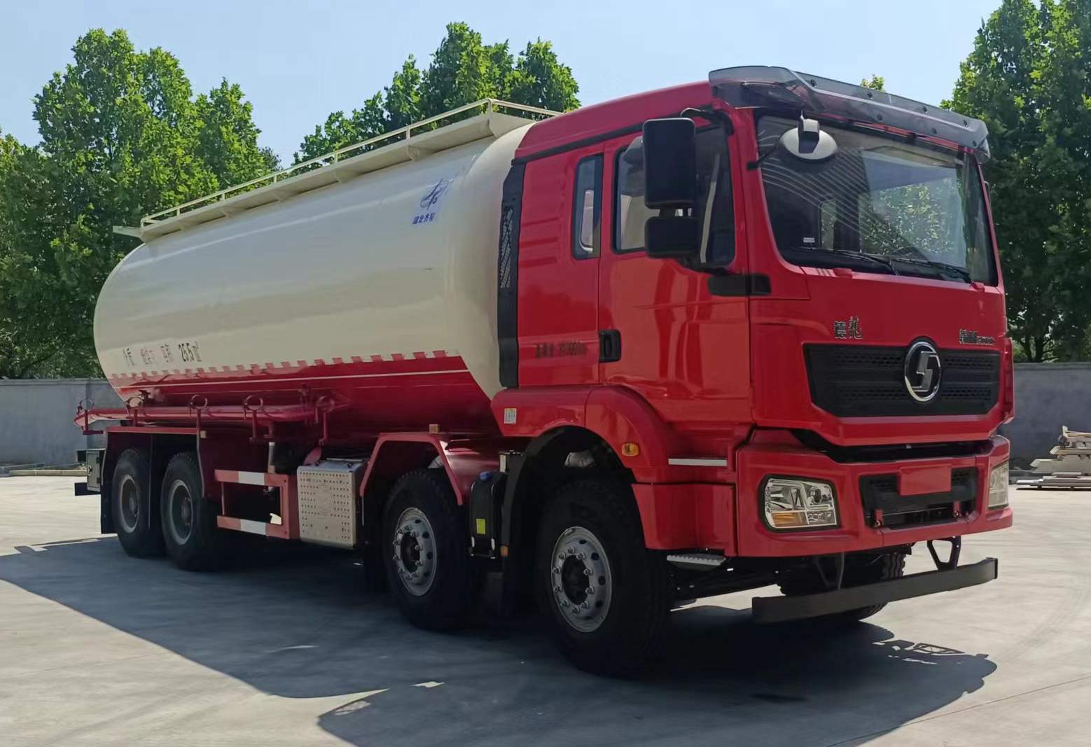 QXC5310GFLS6型低密度粉粒物料运输车图片