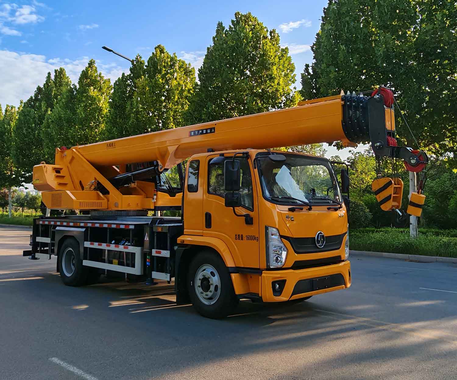 JBP5160JQZSX6型汽车起重机图片