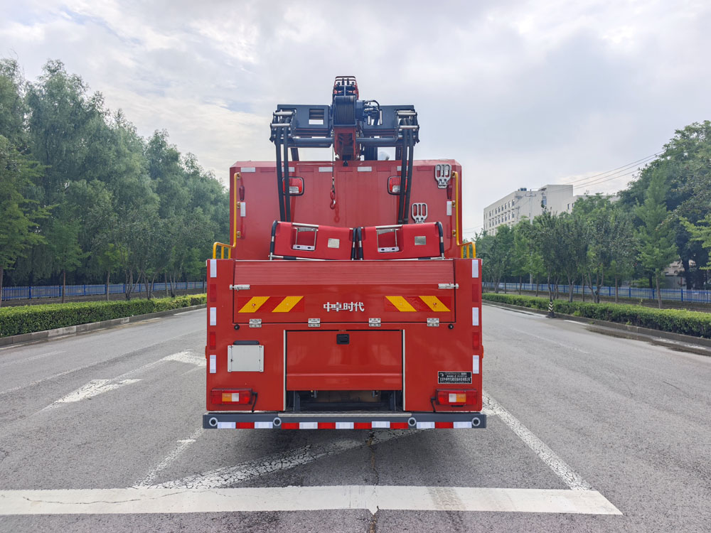 中卓时代牌ZXF5300TXFBP600/YDXZ泵浦消防车公告图片