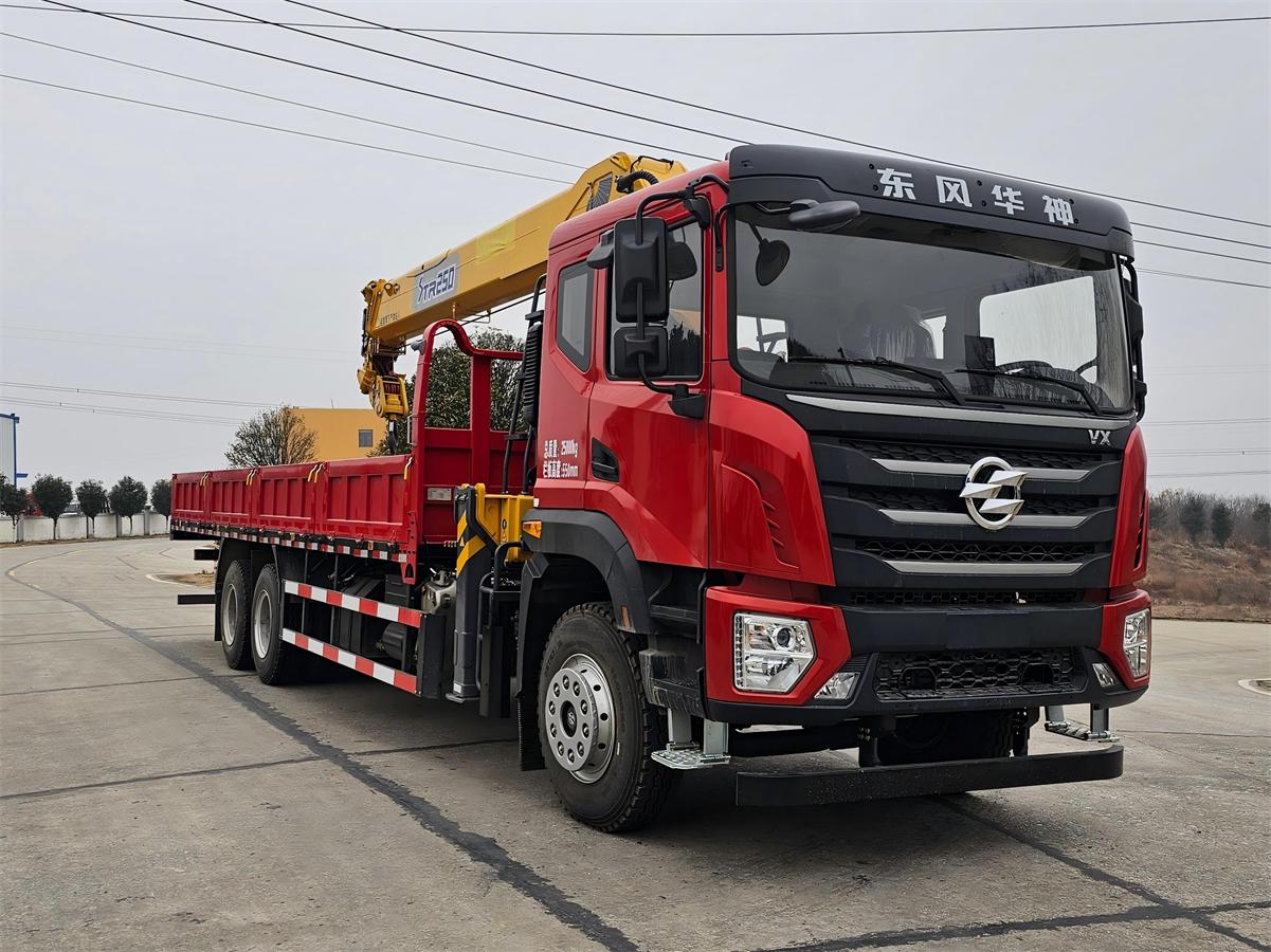 XCL5258JSQD6型随车起重运输车图片