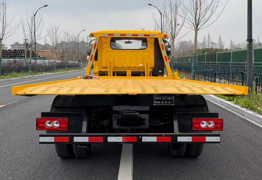 赛伯威牌ZCA5042TQZB6清障车公告图片