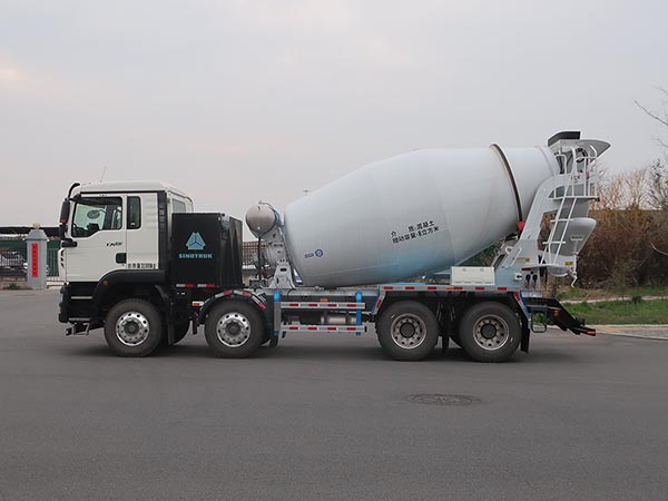 瑞江牌WL5317GJB30BEV纯电动混凝土搅拌运输车公告图片