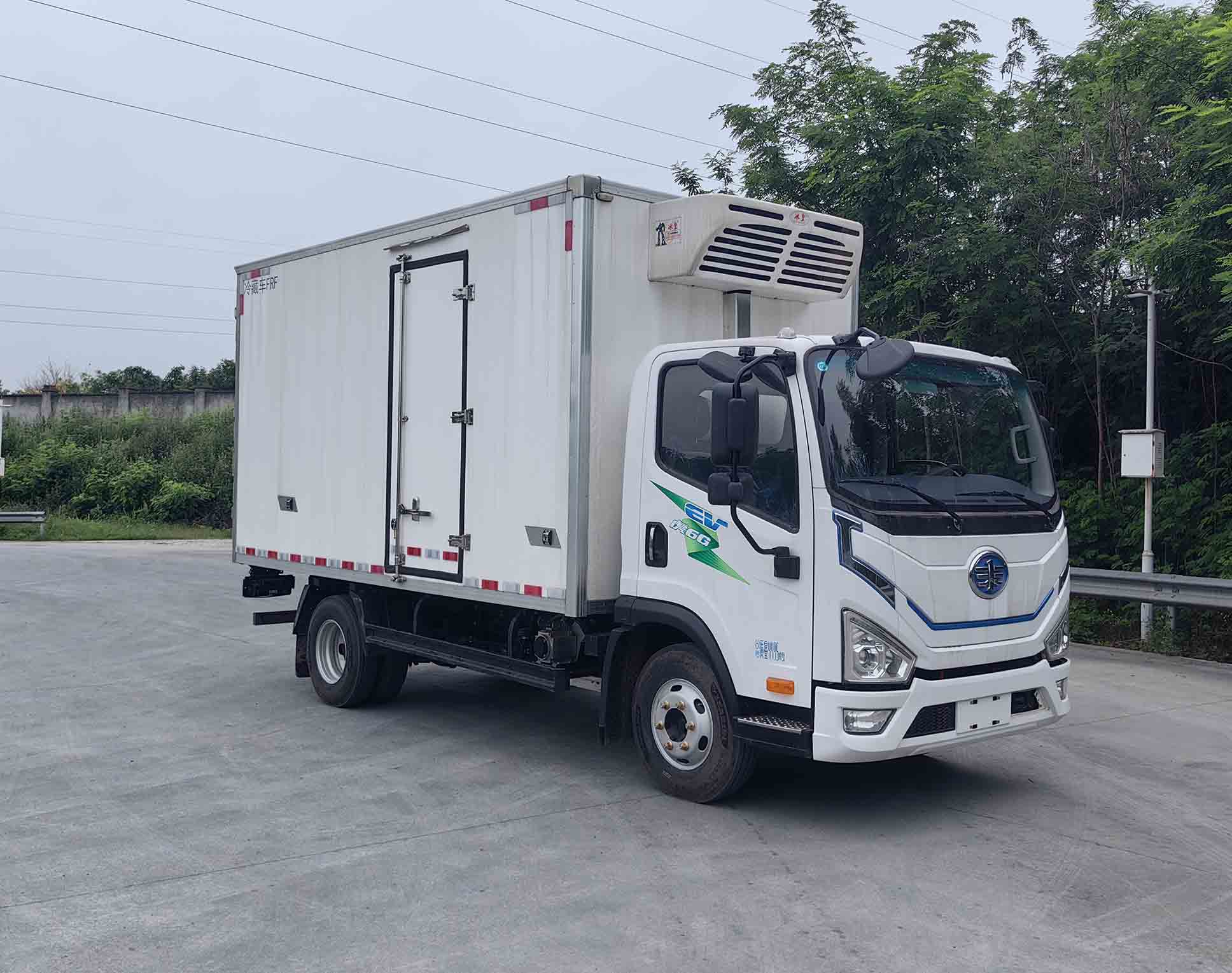 CA5049XLCP40L4BEVA84 解放牌纯电动冷藏车图片
