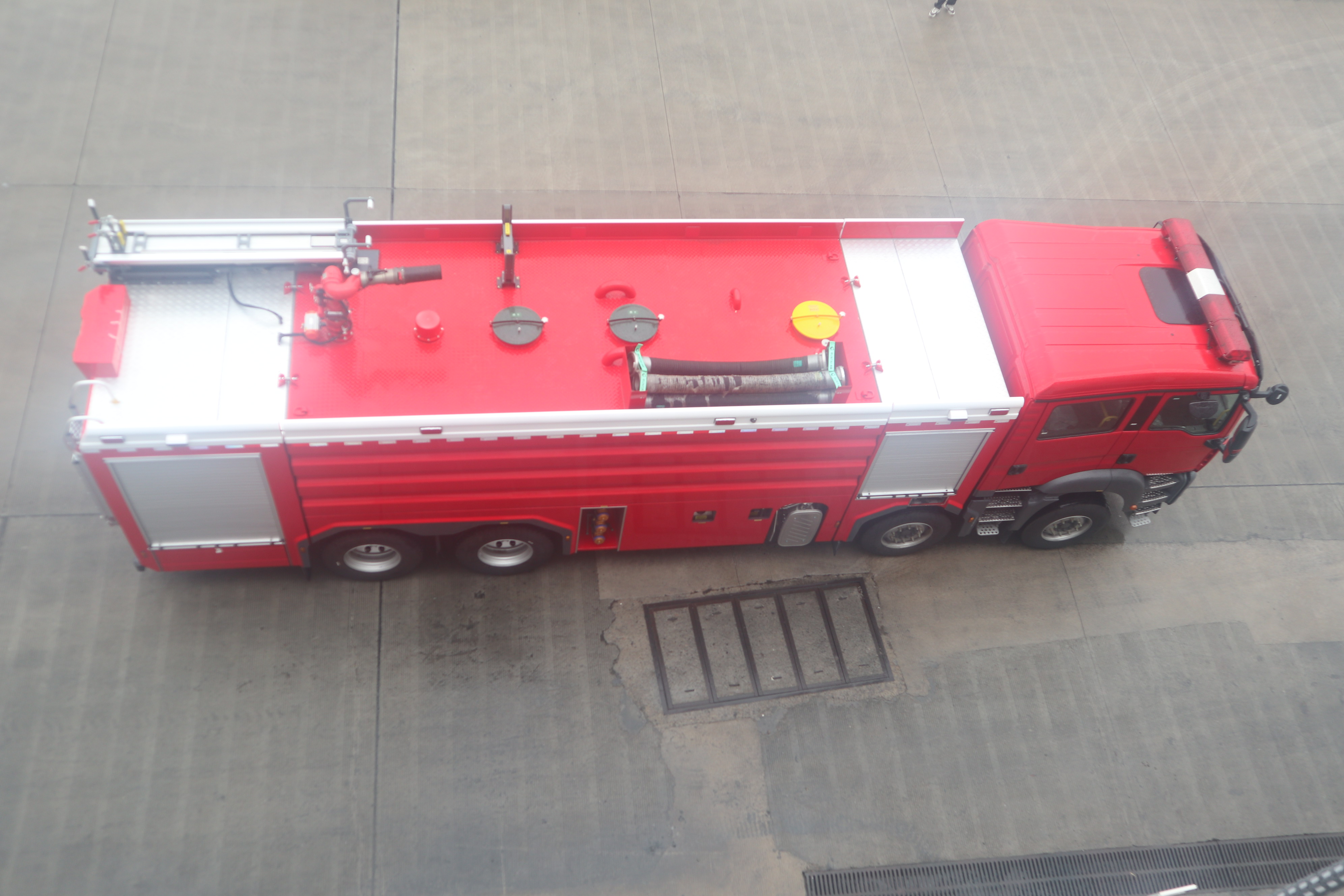 润泰牌RT5381GXFPM180/C6泡沫消防车公告图片
