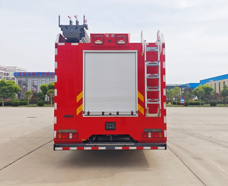 润泰牌RT5381GXFPM180/C6泡沫消防车公告图片