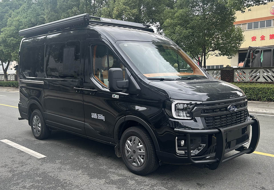 HLV5043XSYJX6 龙星汇牌宿营车图片