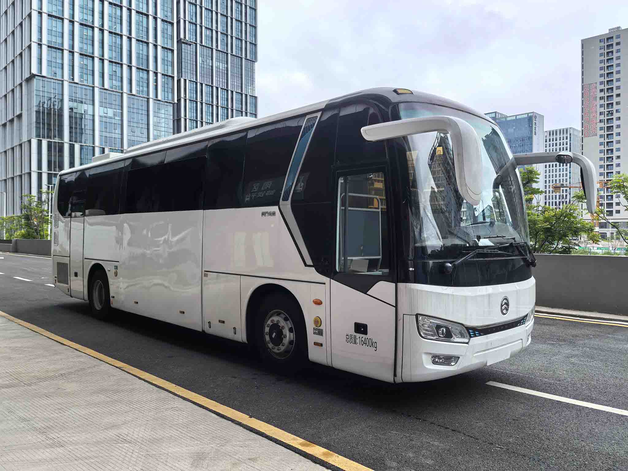 安思瑞牌AKH5167XYL206医疗车