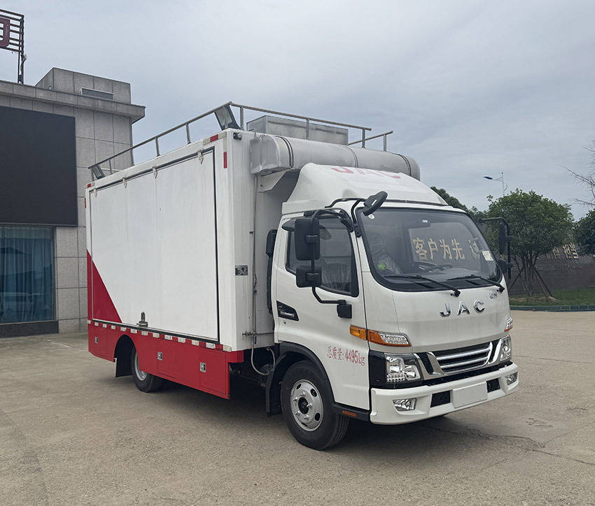 ZLC5045XCCH6 专力牌炊事车图片