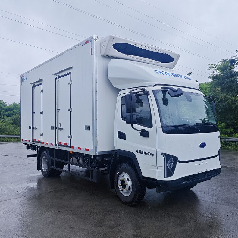 SQR5110XLCBEVH94 开瑞牌纯电动冷藏车图片