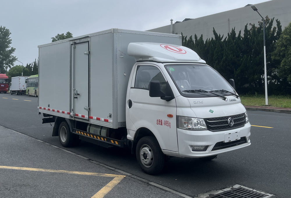 东风牌EQ5040XXY6DNFAC厢式货车