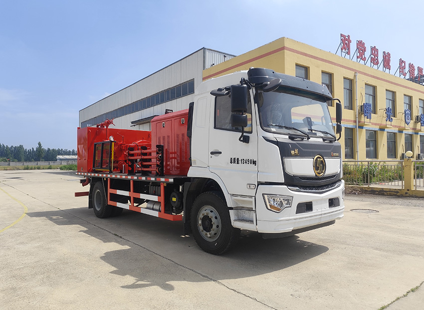 EBX5130TJC 宝旭龙卡牌洗井车图片