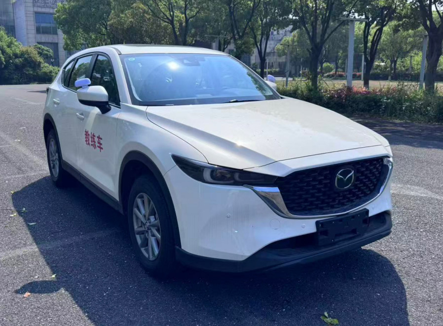 卡威牌JNQ5020XLH01教练车