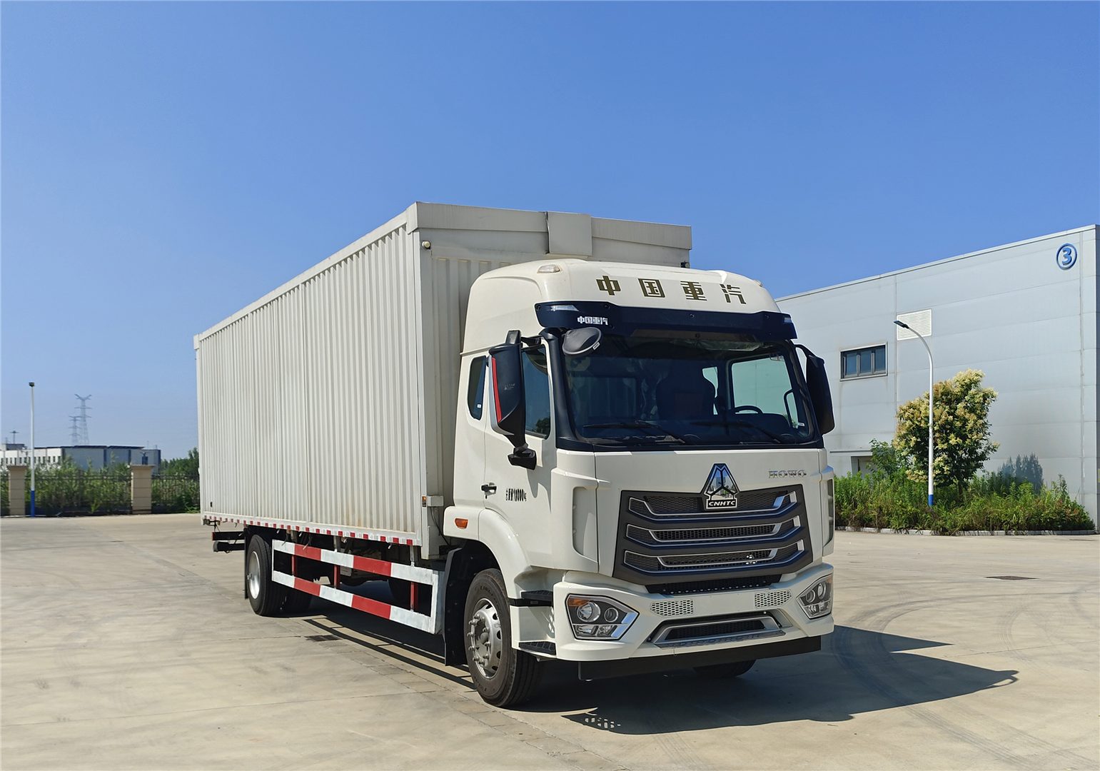 豪沃牌ZZ5187XYKK711JF1H翼开启厢式货车