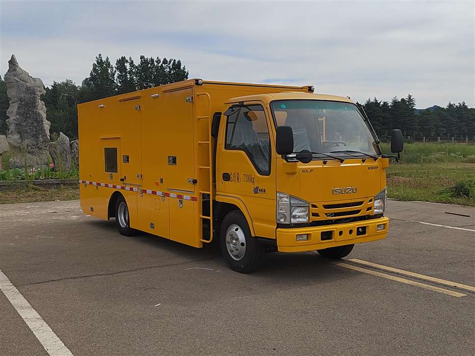BSZ5075XDYC6B型电源车图片
