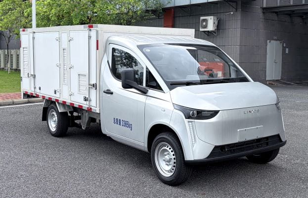 LQG5030XDYEV型纯电动电源车图片