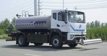 纯电动洒水车