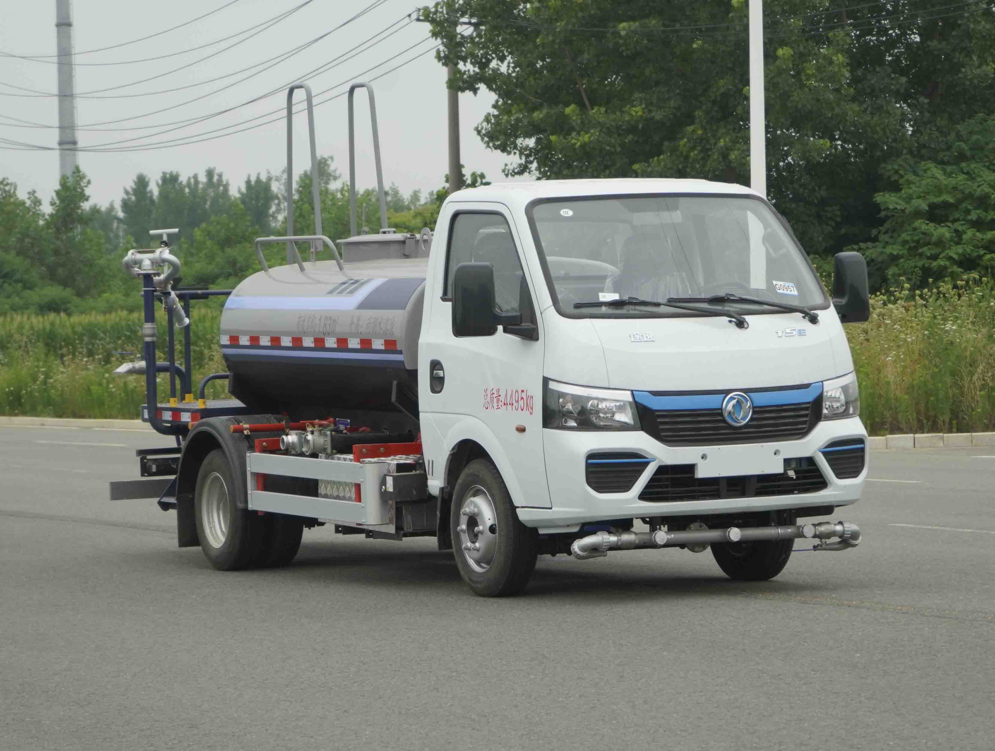 KLF5041GSSBEV 凯力风牌纯电动洒水车图片