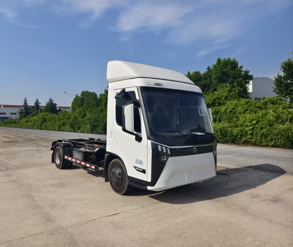BJ5042ZKXBEVJCWT01-K 福田牌纯电动车厢可卸式汽车图片