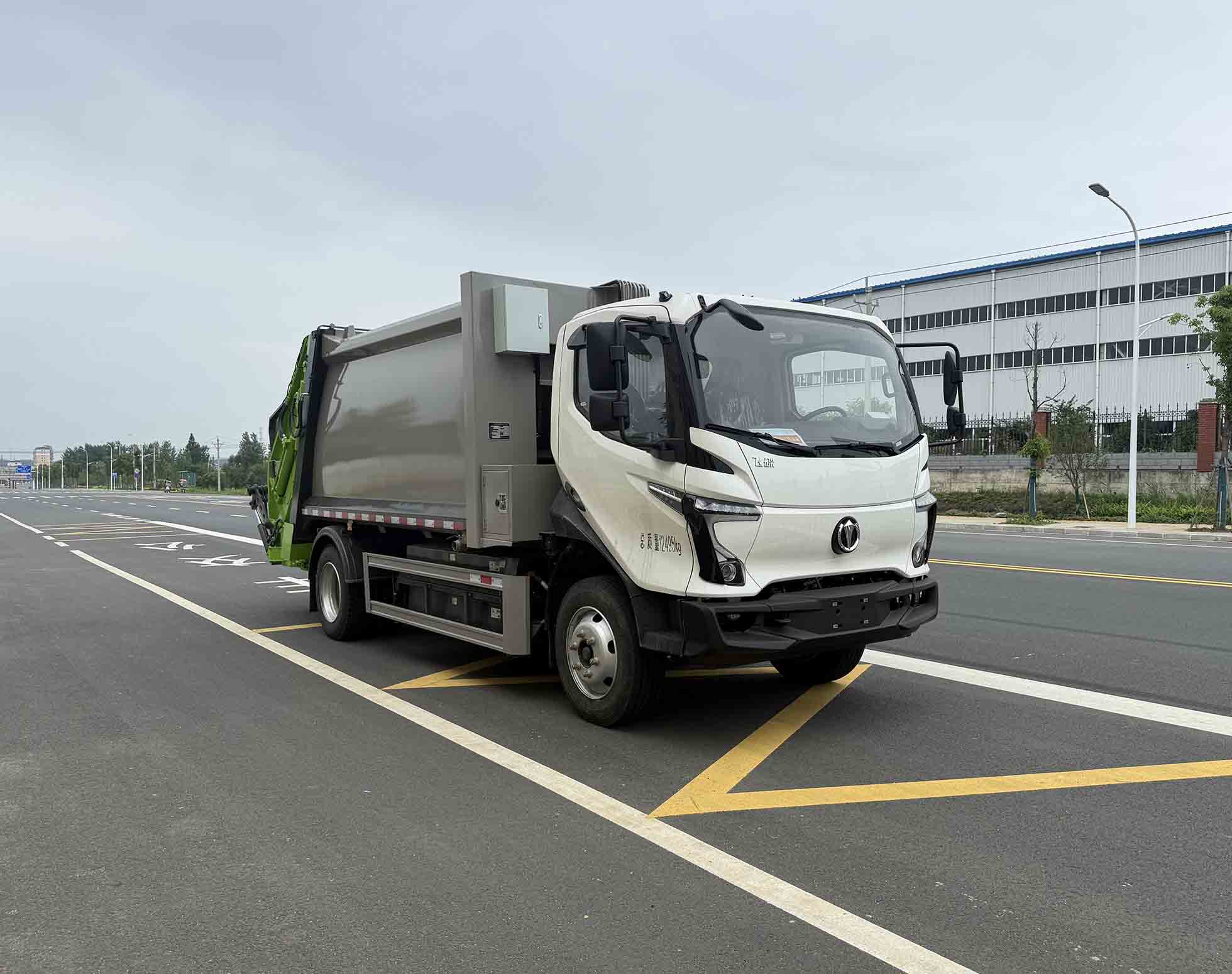 RRR5120ZYSFBEV 瑞雅晟牌纯电动压缩式垃圾车图片