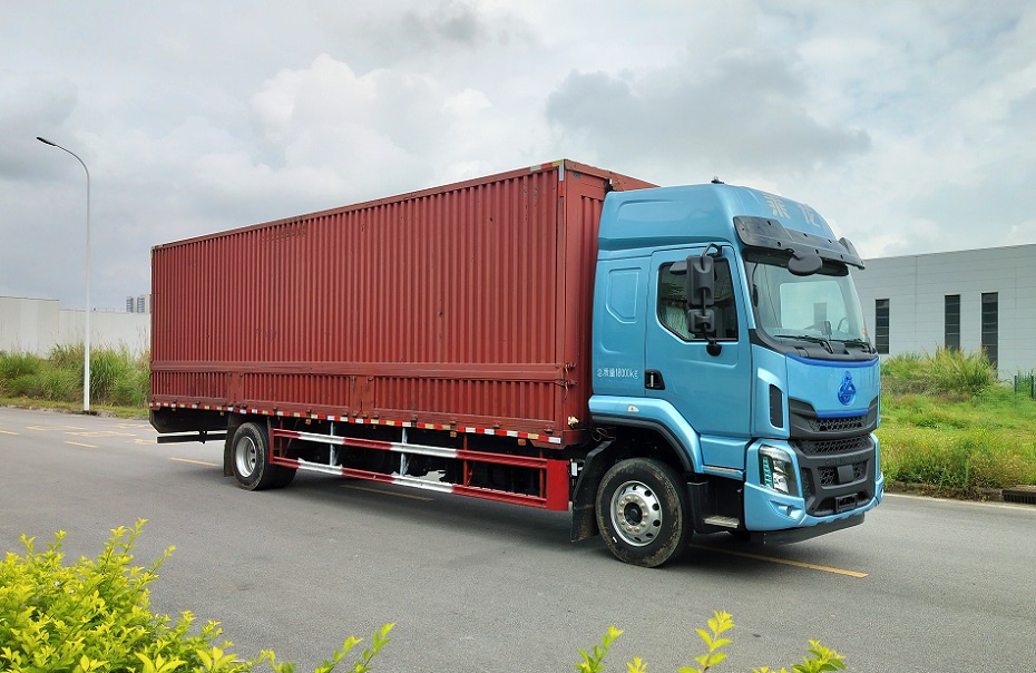 乘龙牌LZ5183XYKH5AZBEV01纯电动翼开启厢式货车