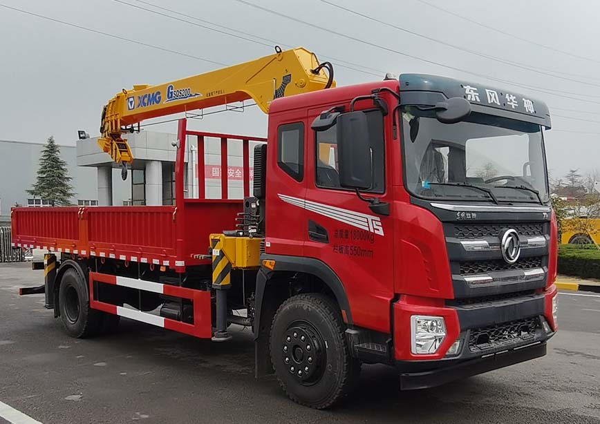 XGS5189JSQD6型随车起重运输车图片